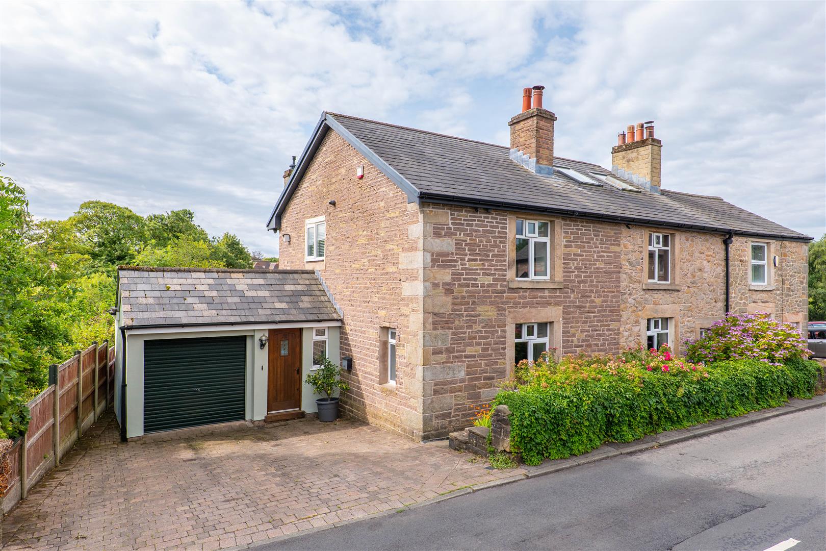 3 bed property in Town Lane, Chorley